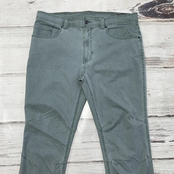 Eddie Bauer Jeans NWT Flex Diamond Dobby Green Slim Size 38x30 - Picture 4 of 12